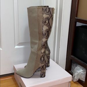 NEW JustFab snake print long boots (us6)